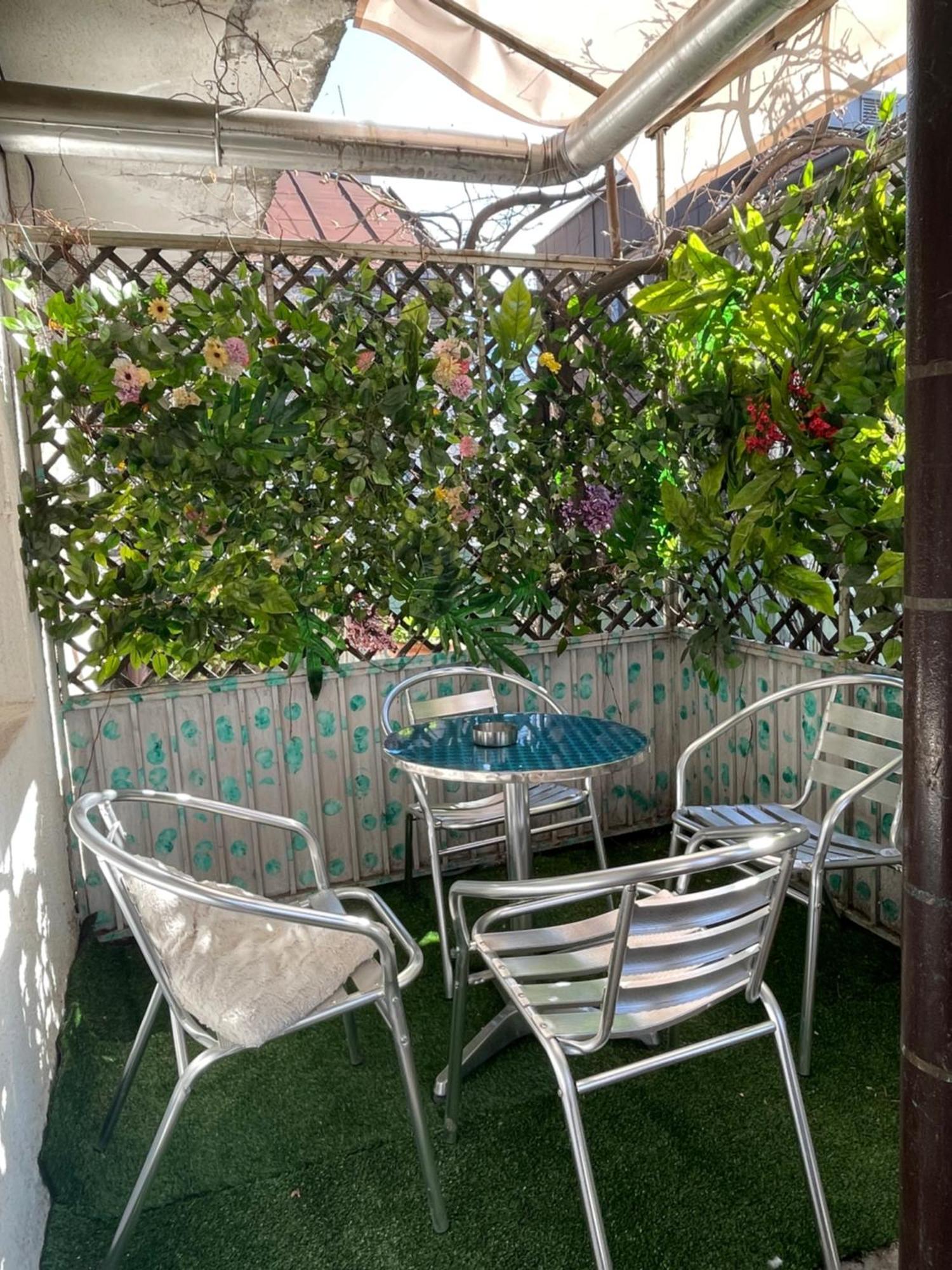 Bg Sunflower Apartment Belgrád Kültér fotó
